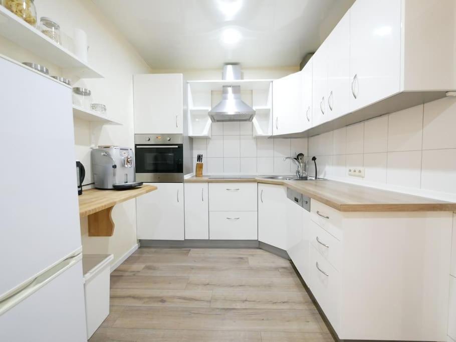 61 M2 Erdgeschosswohnung Mit Eigenem Parkplatz Vorm Haus أوسنابروك المظهر الخارجي الصورة